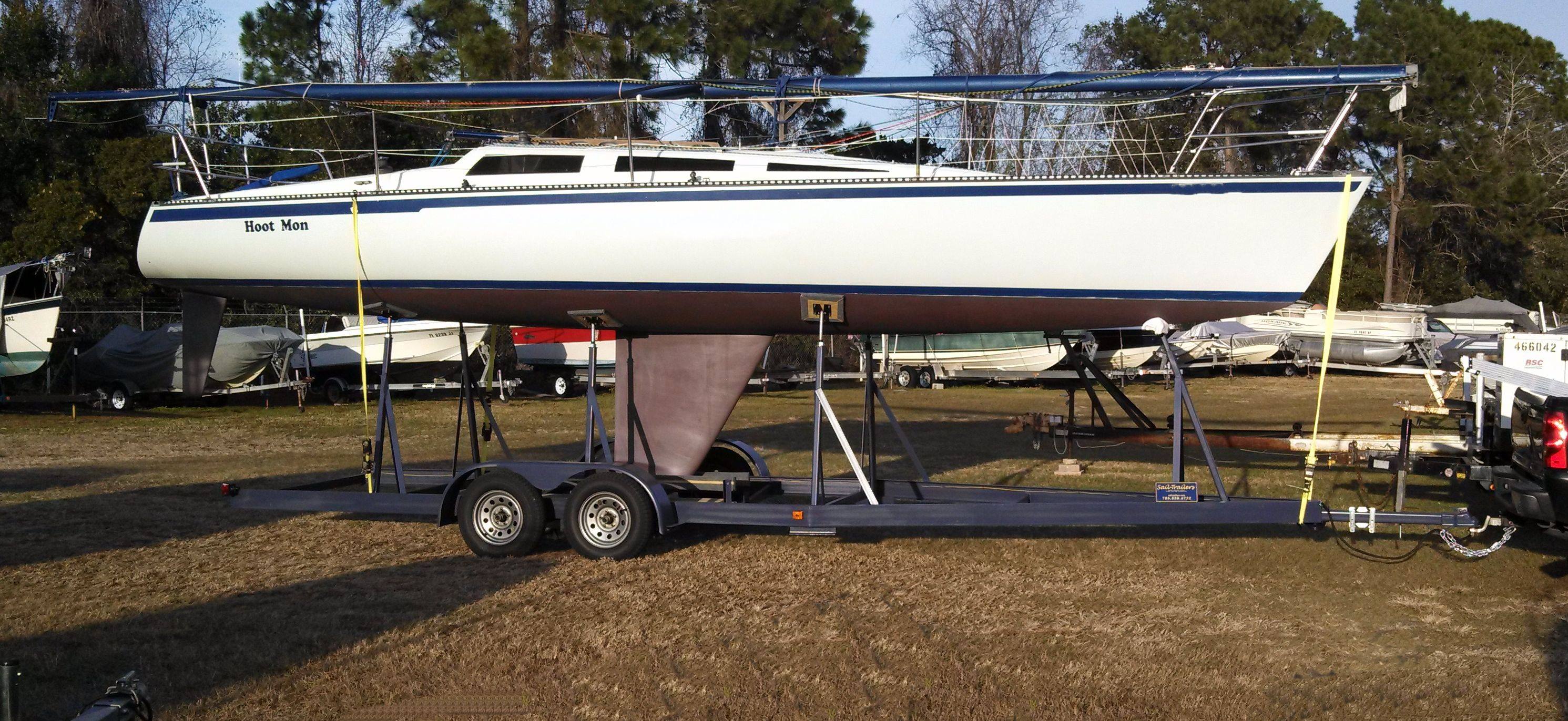 Hobie 33